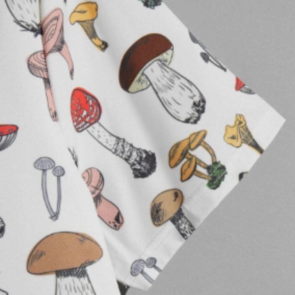 Romwe Street Life Men Mushroom Print Button Front Curved Hem Shirt Size M New - Picture 4 of 5